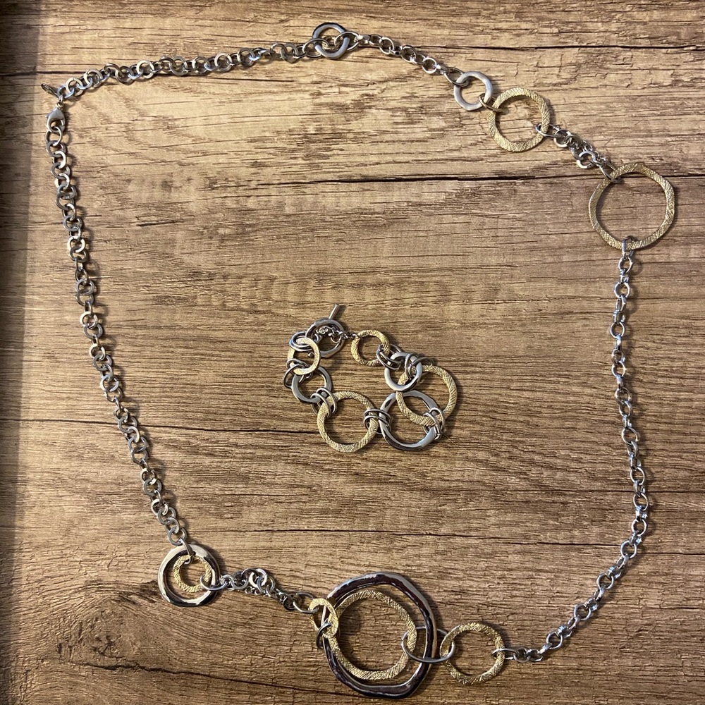 Premier Designs necklace with matching bracelet